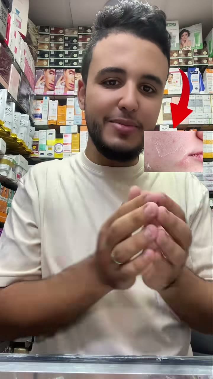 Frame from a TikTok video: The salesperson brings the Eva Skin Clinic Collagen Facial Sunscreen box up to the camera